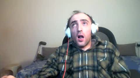 Snapshot of bentish chatting on December 16, 2025, 3:39 pm bentish online show from December 16, 2025, 3:39 pm