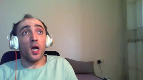 Snapshot of bentish chatting on June 14, 2026, 8:38 am bentish online show from June 14, 2026, 8:38 am