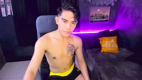 Snapshot of bentlyfuck chatting on December 16, 2024, 1:32 pm bentlyfuck online show from December 16, 2024, 1:32 pm