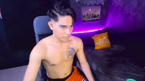 Snapshot of bentlyfuck chatting on December 16, 2024, 7:43 pm bentlyfuck online show from December 16, 2024, 7:43 pm