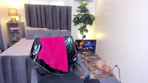 Snapshot of bentlyfuck chatting on January 27, 2025, 12:33 am bentlyfuck online show from January 27, 2025, 12:33 am