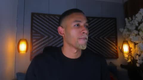 bento_fox online show from October 26, 2025, 3:56 am