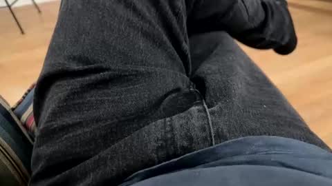 benz10001 online show from February 16, 2025, 11:16 pm