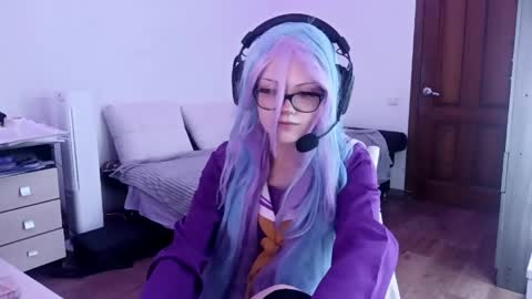 Lina online show from April 16, 2026, 3:13 pm