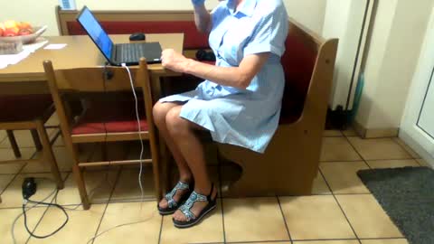 Snapshot of bernadetanylon chatting on July 16, 2026, 3:12 am Bernadetanylon online show from July 16, 2026, 3:12 am