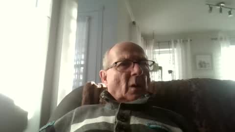 bernard1102 online show from April 14, 2026, 10:38 pm