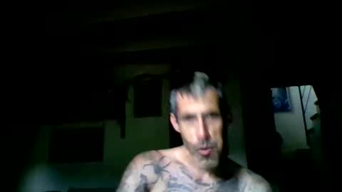 Snapshot of bernichaos77 chatting on May 14, 2026, 4:58 pm bernichaos77 online show from May 14, 2026, 4:58 pm