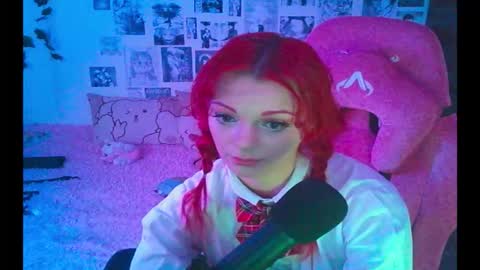 Snapshot of berriekitten chatting on November 4, 2025, 4:39 pm BerrieKitten online show from November 4, 2025, 4:39 pm