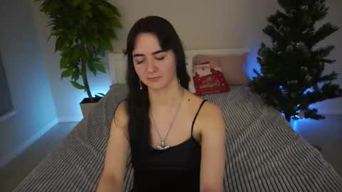 Violette online show from January 9, 2026, 2:20 pm