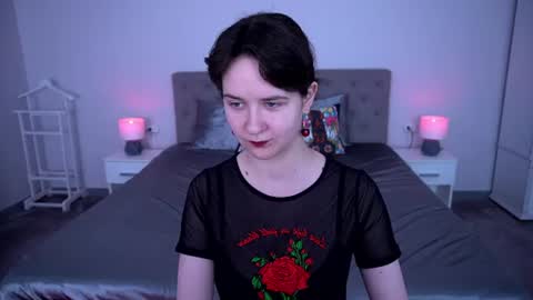 Snapshot of berrydiva chatting on June 9, 2026, 1:12 pm Violette online show from June 9, 2026, 1:12 pm
