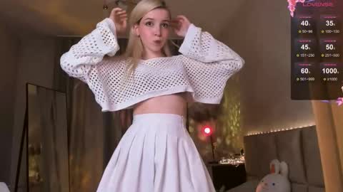 Katte online show from September 10, 2025, 1:44 pm