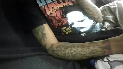 ToxicPipe757 online show from September 19, 2025, 5:24 pm