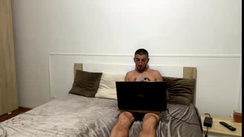 Snapshot of best_couple_for_u chatting on July 26, 2026, 7:54 pm Alex and Victoria online show from July 26, 2026, 7:54 pm