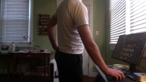 best_triam online show from January 1, 2025, 8:26 pm