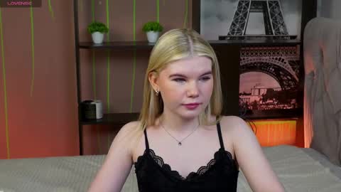 Danny and Kira online show from February 9, 2025, 8:44 am