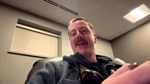 Snapshot of bestfriend123456 chatting on March 5, 2026, 1:34 am bestfriend123456 online show from March 5, 2026, 1:34 am