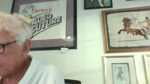 Snapshot of bestshot1951 chatting on June 23, 2026, 10:35 am bestshot1951 online show from June 23, 2026, 10:35 am