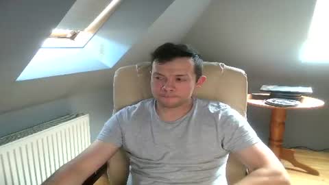 Snapshot of bestworld_ chatting on June 20, 2026, 8:06 am bestworld_ online show from June 20, 2026, 8:06 am