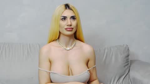 bethierusse online show from January 21, 2025, 12:04 am