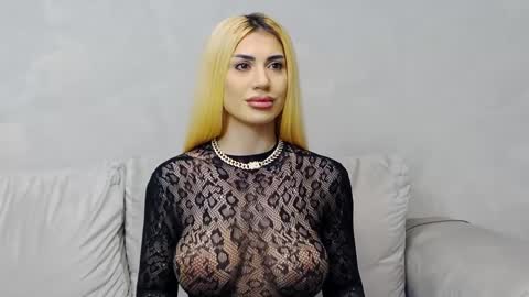 bethierusse online show from January 22, 2025, 11:10 pm