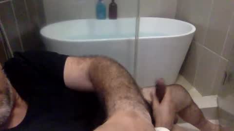 Virtual Gentleman online show from October 22, 2025, 11:04 pm