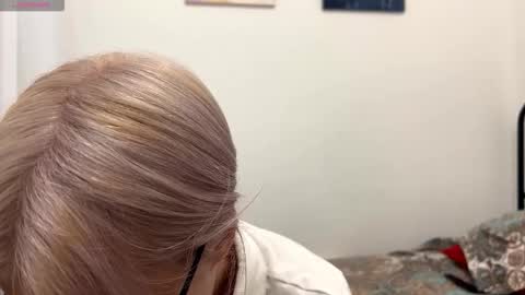 BlondeReka ITS MY 1st DAY HERE online show from November 18, 2025, 11:47 am