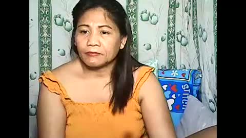 betty_83 online show from January 24, 2025, 1:03 pm