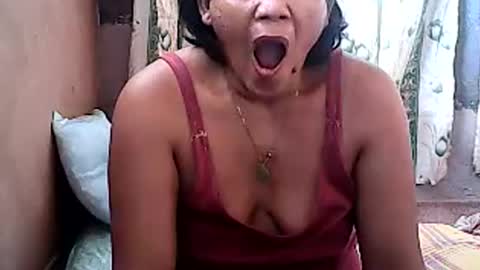 Snapshot of betty_83 chatting on July 7, 2026, 12:02 am betty_83 online show from July 7, 2026, 12:02 am