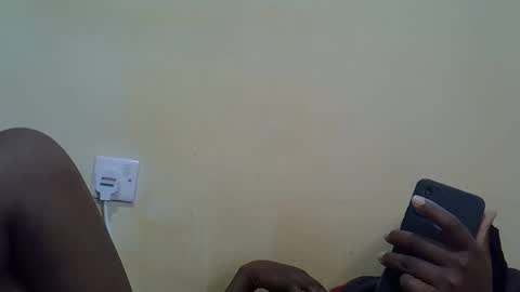 bettymayah online show from November 16, 2025, 7:47 am