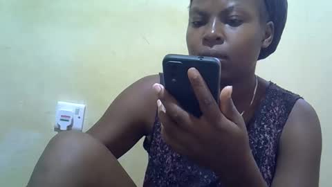 bettymayah online show from November 17, 2025, 7:58 am