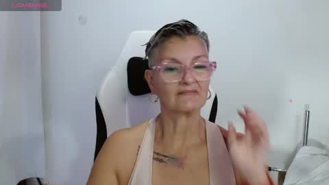 Snapshot of bety_cum3 chatting on May 8, 2026, 11:54 pm bibiana online show from May 8, 2026, 11:54 pm