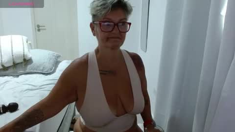 Snapshot of bety_cum3 chatting on May 24, 2026, 3:06 pm bibiana online show from May 24, 2026, 3:06 pm