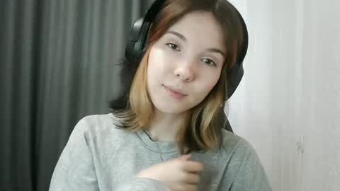 Snapshot of beulabejerano chatting on April 15, 2026, 2:13 pm Ruby online show from April 15, 2026, 2:13 pm