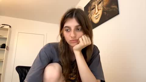 Snapshot of beulahweikert chatting on July 9, 2026, 5:17 pm Lina online show from July 9, 2026, 5:17 pm