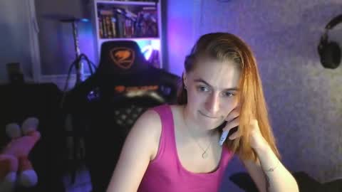 beverly_yay online show from May 3, 2026, 9:54 pm