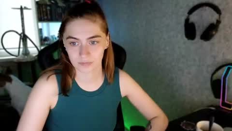 beverly_yay online show from June 24, 2026, 5:45 pm