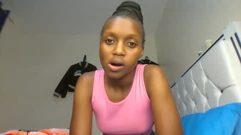 Snapshot of beverlyne5 chatting on February 16, 2026, 7:10 pm beverly online show from February 16, 2026, 7:10 pm