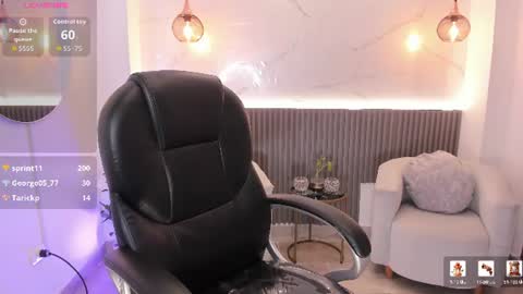 Snapshot of beverlyy_johnson chatting on July 7, 2026, 7:23 am beverlyy johnson online show from July 7, 2026, 7:23 am