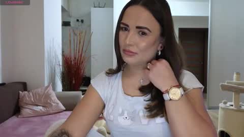   BeyonceDoll       Twitter DollBeyonce    online show from February 21, 2026, 6:53 pm