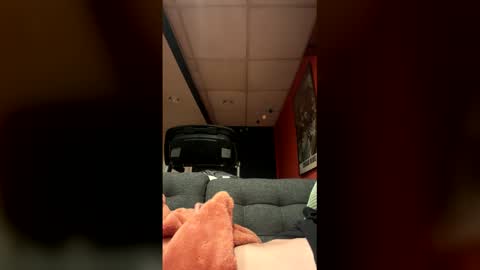 bezerk_bray online show from May 26, 2026, 6:48 pm