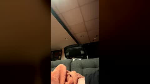 bezerk_bray online show from May 27, 2026, 12:02 pm