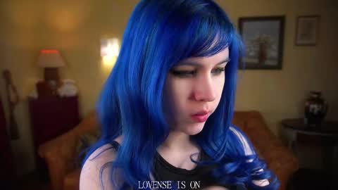 Eliz online show from April 20, 2026, 2:36 am