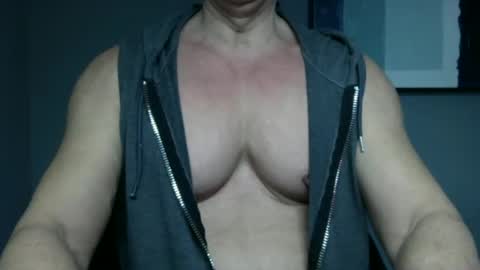 BGDKMUSCLEGUY - SELECTED BY CHATURBATE AS A TOP BROADCASTER FOR 2023 online show from January 6, 2025, 4:34 pm