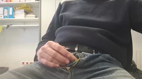 My name is David and if you like public exhibitions you wont be disappointed with me LoL - My favorite vibes is 44  online show from February 26, 2025, 4:24 pm