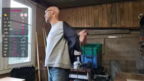 My name is David and if you like public exhibitions you wont be disappointed with me LoL - My favorite vibes is 44  online show from October 26, 2025, 2:23 pm