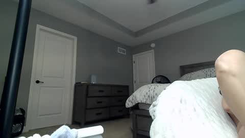 Bi sexualmilf Fansly  online show from December 16, 2024, 5:22 pm