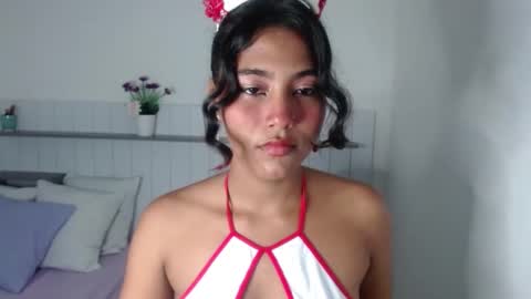 Snapshot of bia_lux chatting on November 15, 2025, 8:05 pm bia_lux online show from November 15, 2025, 8:05 pm