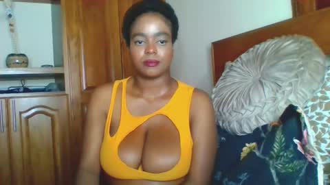 Snapshot of bianca_ebony chatting on February 8, 2025, 11:13 pm bianca ebony online show from February 8, 2025, 11:13 pm