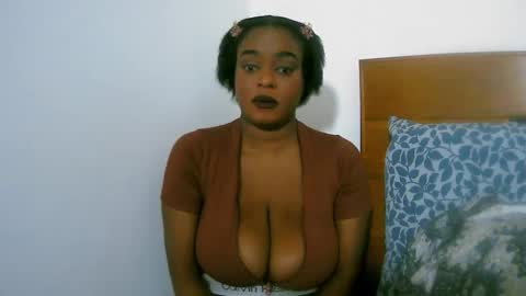 Snapshot of bianca_ebony chatting on October 22, 2025, 7:52 am bianca ebony online show from October 22, 2025, 7:52 am