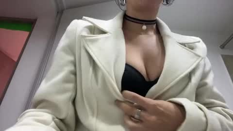 Bianca Mirage online show from April 18, 2026, 7:07 pm